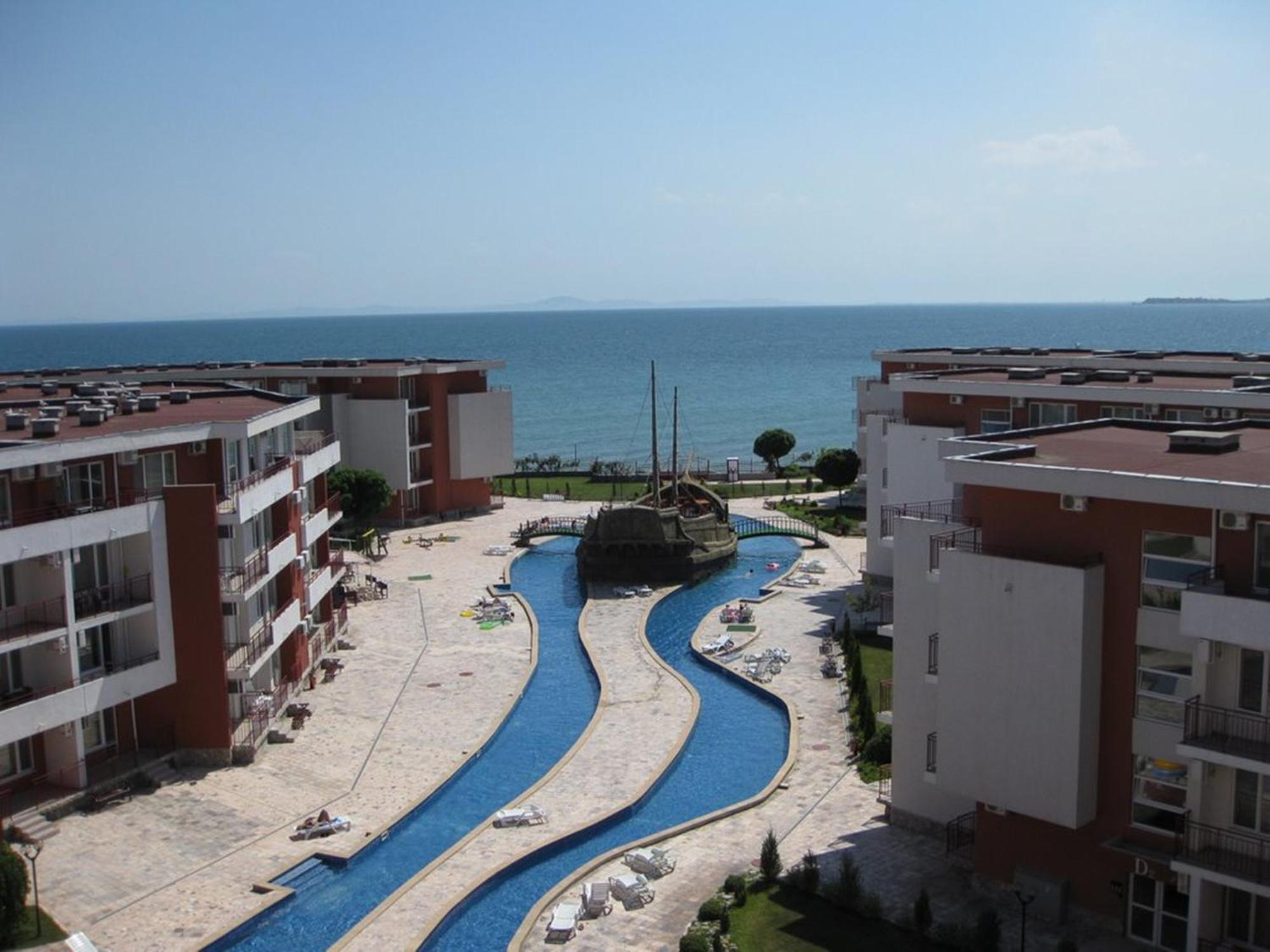 Privilege Fort Beach - Menada Apartments Елените Экстерьер фото
