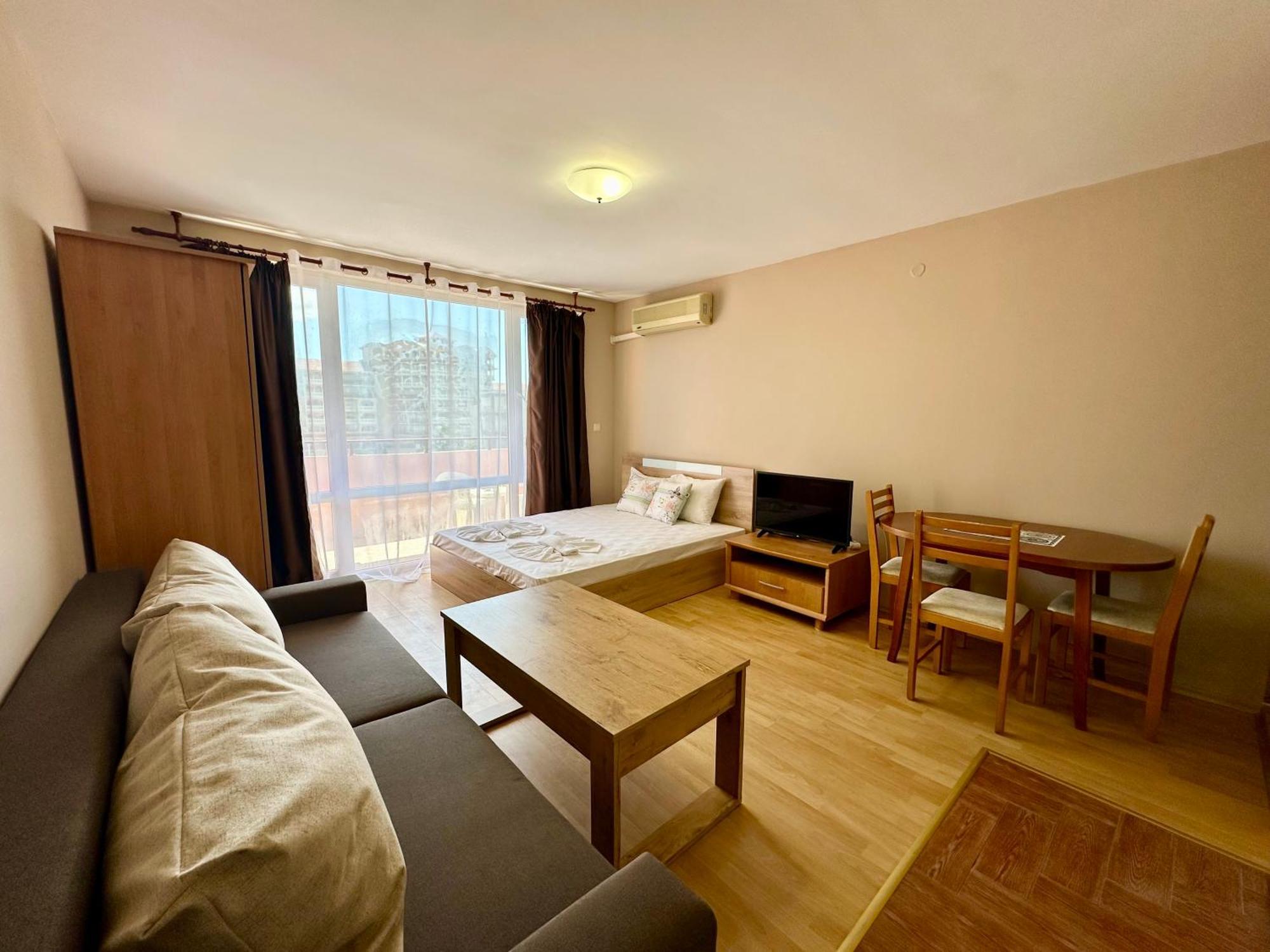 Privilege Fort Beach - Menada Apartments Елените Экстерьер фото